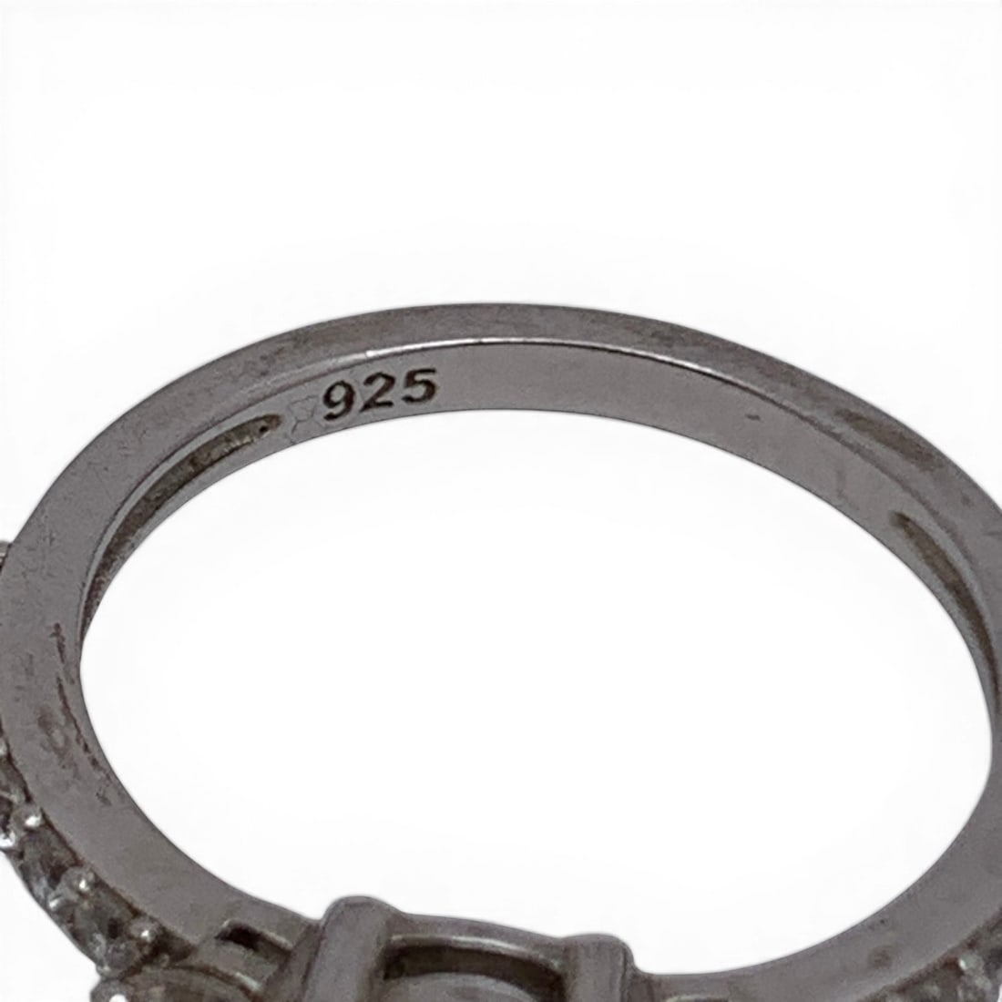 Sterling Silver & Clear Stone Ring - 6