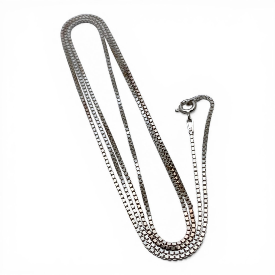 Sterling Silver Italian Box Chain Necklace: Sterling Silver Italian Necklace With A Box Chain Design Marked: 925 - 30" Long - 6.3 Grams