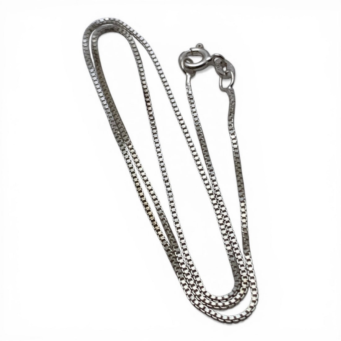 Sterling Silver Italian Box Chain Necklace: Sterling Silver Italian Necklace With A Box Chain Design Marked: 925 - 15 1/2" Long - 2.6 Grams