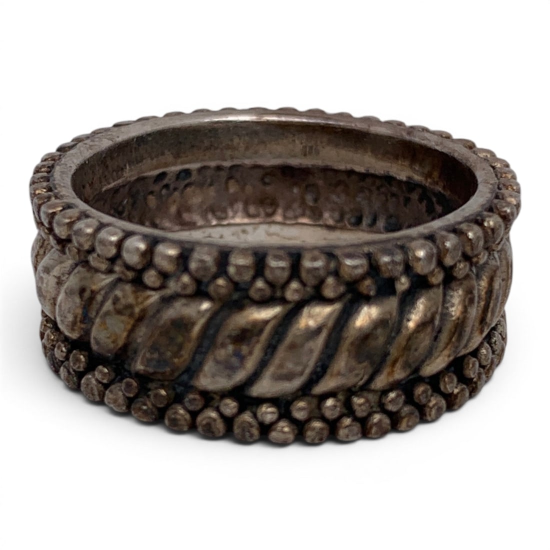 Men's Sterling Silver Textured Ring: Men's Sterling Silver Ring Featuring A Textured DesignMarked: 925 - Size 10.5 - 11.9 Grams
