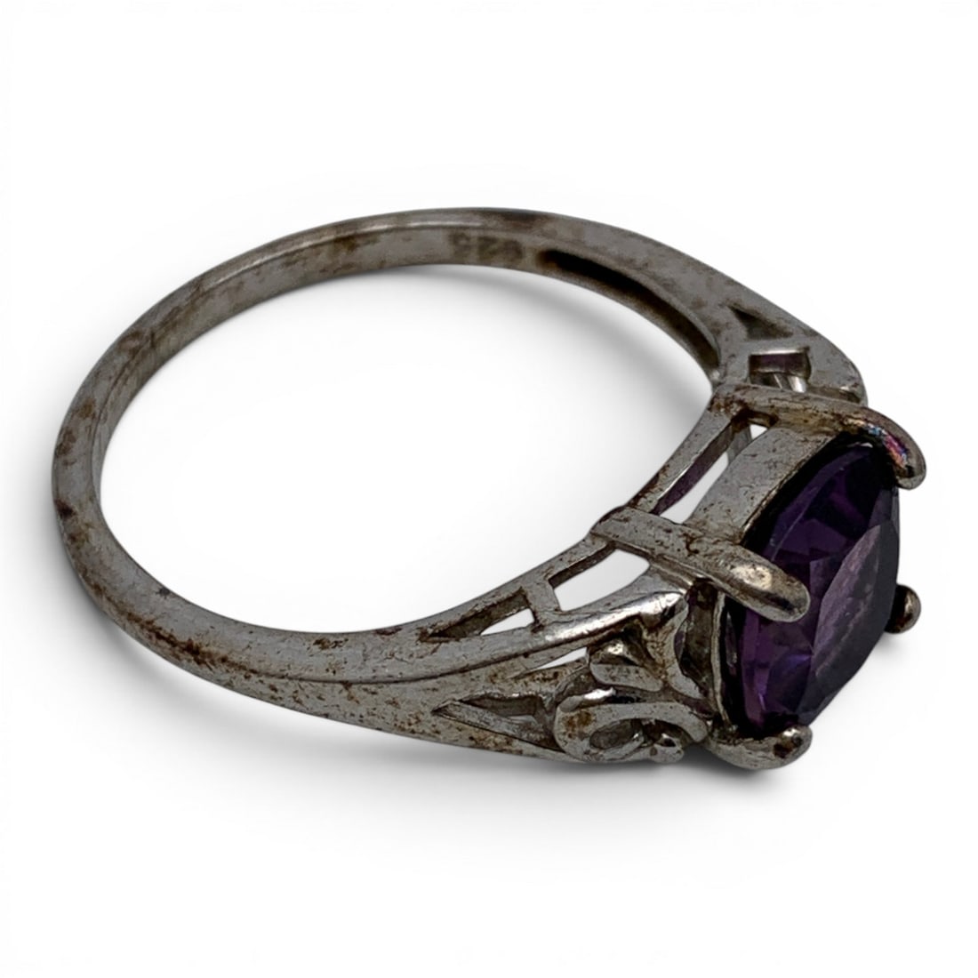 Sterling Silver & Purple Stone Ring - 3