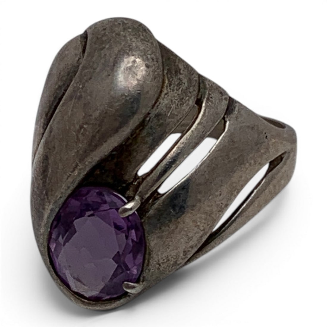 Sterling Silver & Purple Stone Ring - 6