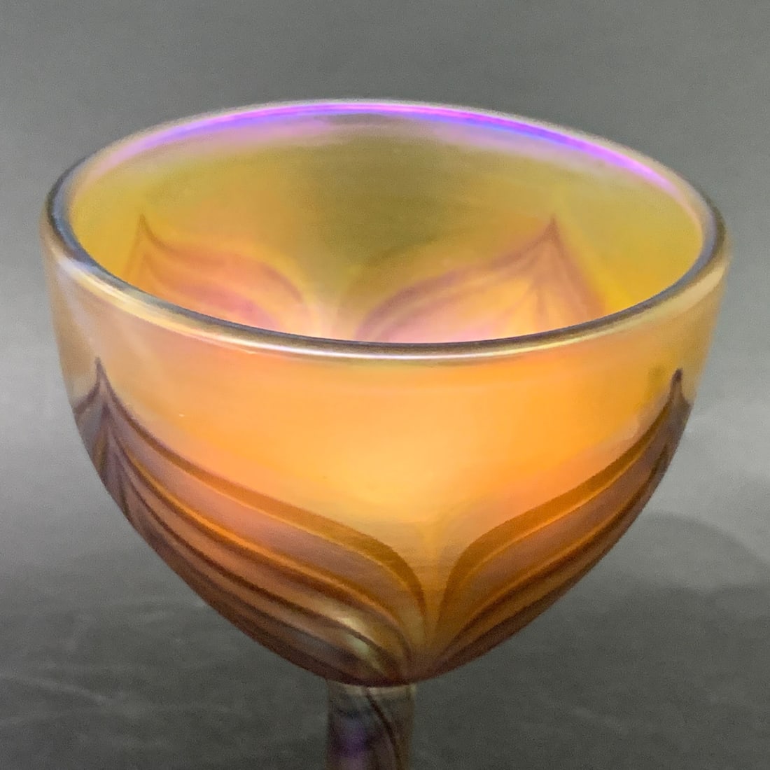 Lundberg Studios Iridescent Pulled Feather Glass - 2