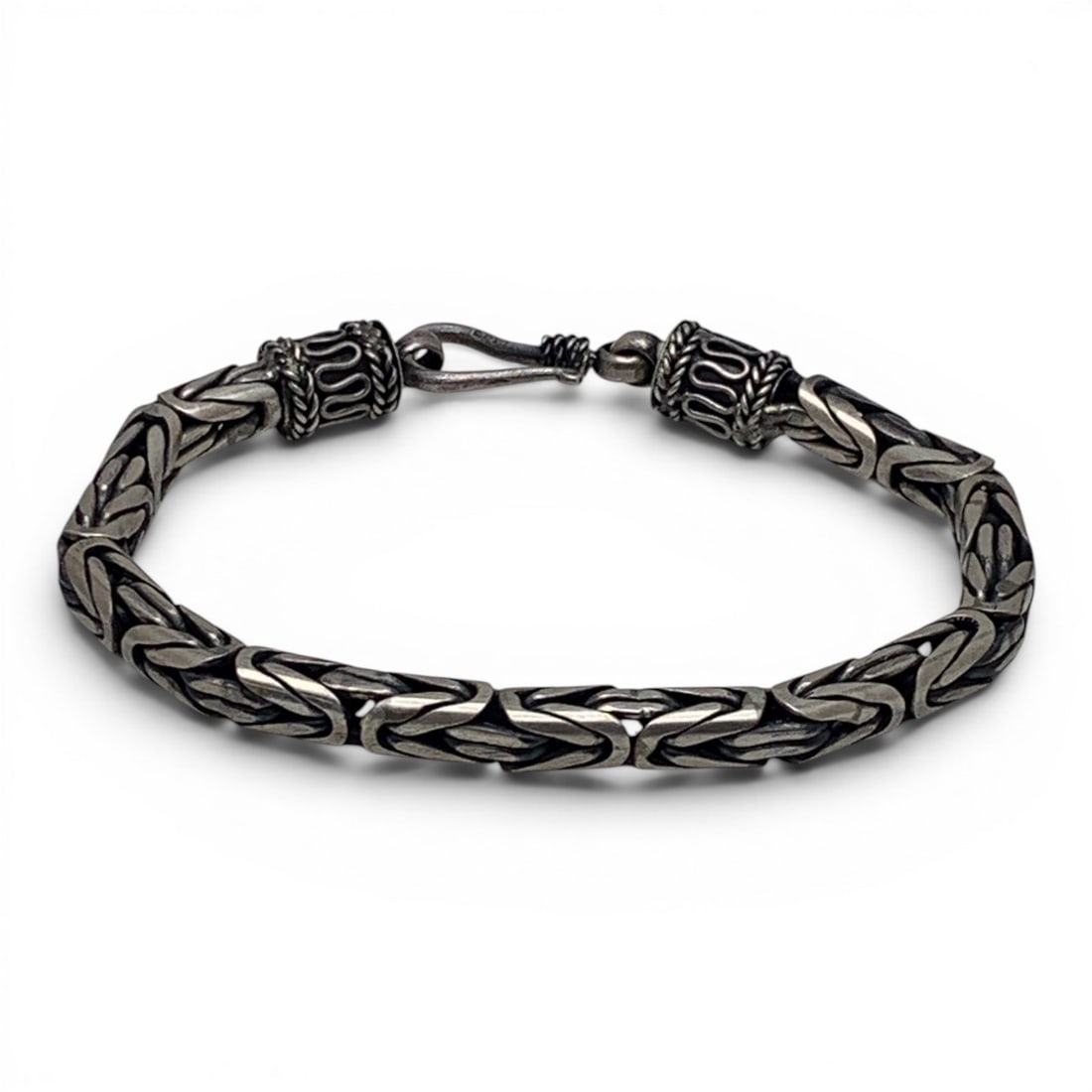 Vintage Sterling Silver Bracelet: Vintage Sterling Silver Bracelet Marked: 925 - 7 1/4" Long - 24.3 Grams