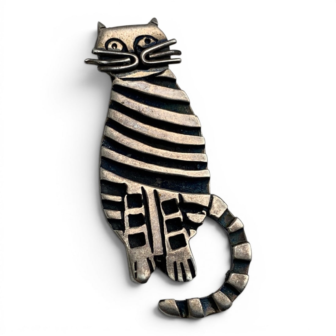 Vintage Sterling Silver Cat Pin: Sterling Silver Pin Featuring A Cat Design Marked: 925 - 1 7/8" Long - 11.3 Grams