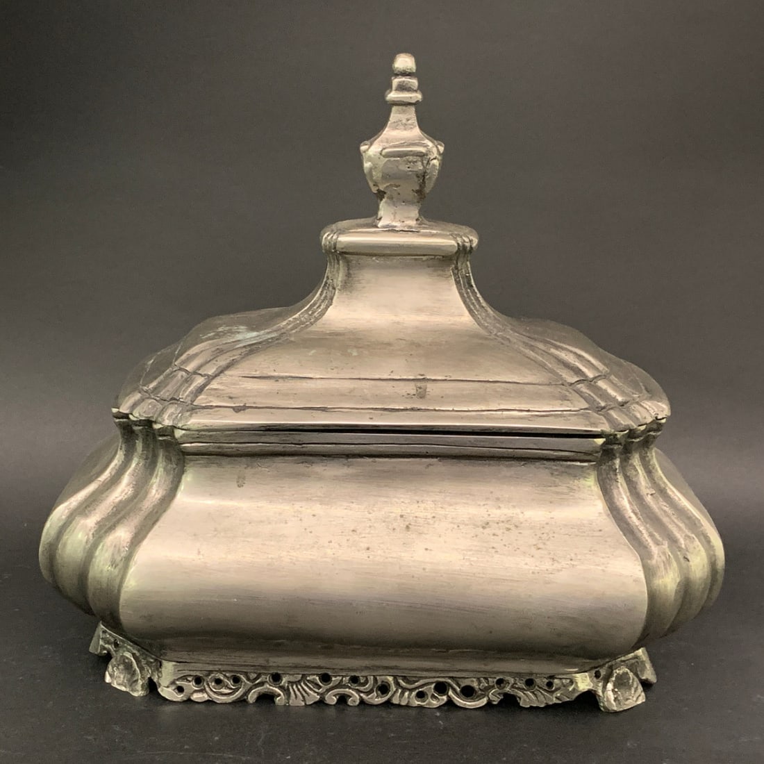 Antique Pewter Lidded Container (1 of 10)