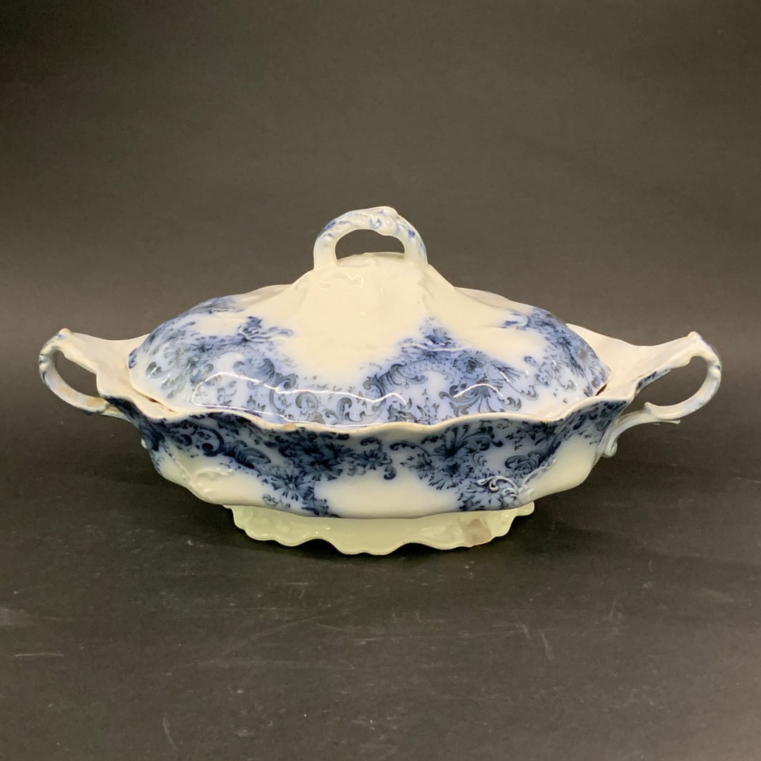 Vintage Royal Vitreous Belfort Tureen: Vintage Royal Vitreous Belfort Covered Double Handled Tureen Bears Mark On Bottom: John Maddock & Sons Ltd, Royal Vitreous, Belfort England12 1/2" Long