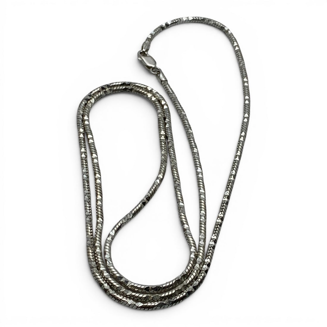 Sterling Silver Italian Textured Necklace: Sterling Silver Italian Necklace Featuring A Textured DesignMarked: 925 - 30 1/4" Long - 27.5 Grams