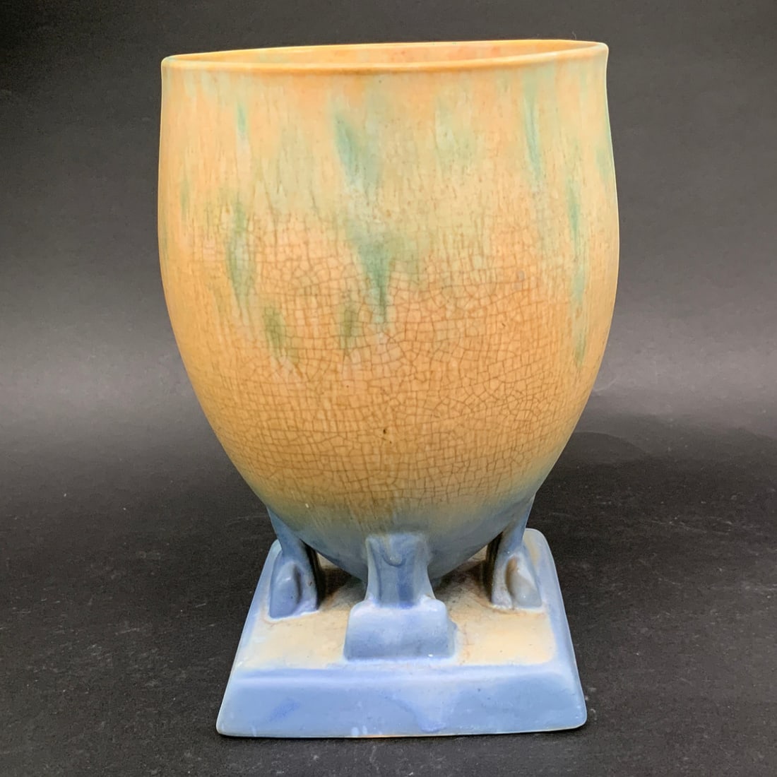 Vintage Roseville Ostrich Egg Futura Vase (1 of 9)