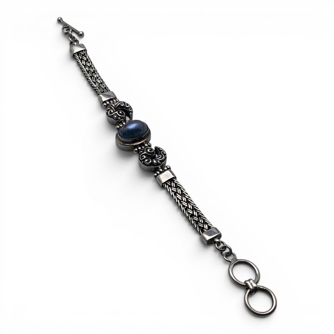 Vintage Sterling Silver & Pearl Bracelet: Vintage Sterling Silver Bracelet Featuring A Center Set Blue Pearl CabochonMarked: 925 - 8" Long - 32.2 Grams