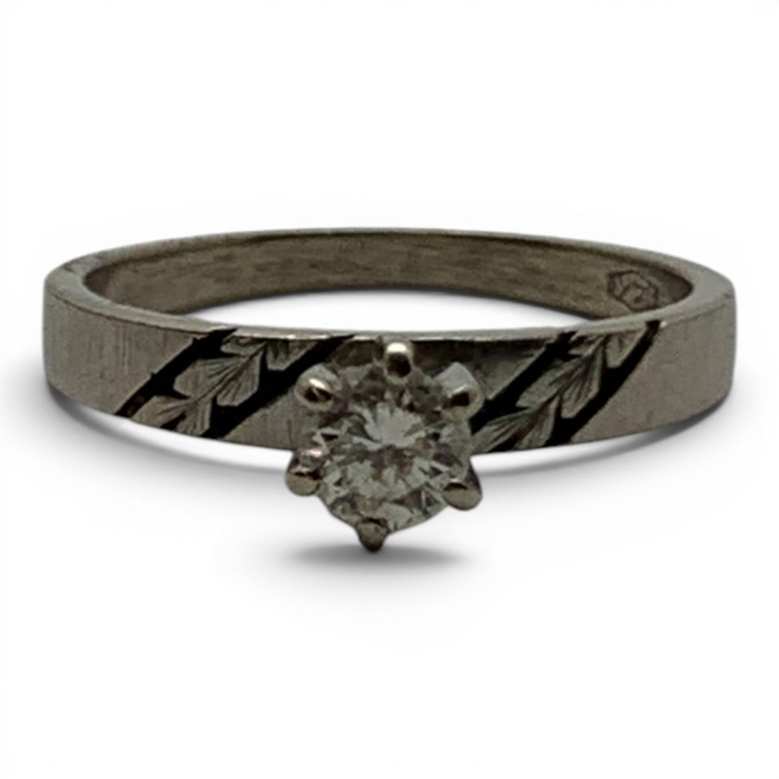 14k White Gold & Diamond Solitaire Ring: 14k White Gold Ring Featuring 1 Center Set Round Cut Earth Mined Diamond Approx. 0.25ctMarked 14k - Size 5.75 - 1.5 DwtGemstones Tested With Presidium Gem Tester Il - Berners Does Not Guarantee