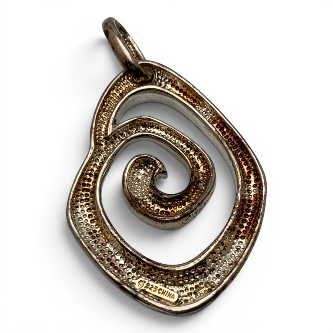 Vintage Sterling Silver Pendant: Vintage Sterling Silver Pendant Featuring A Geometric DesignMarked: 925 - 2 1/4" Long - 15.7 Grams
