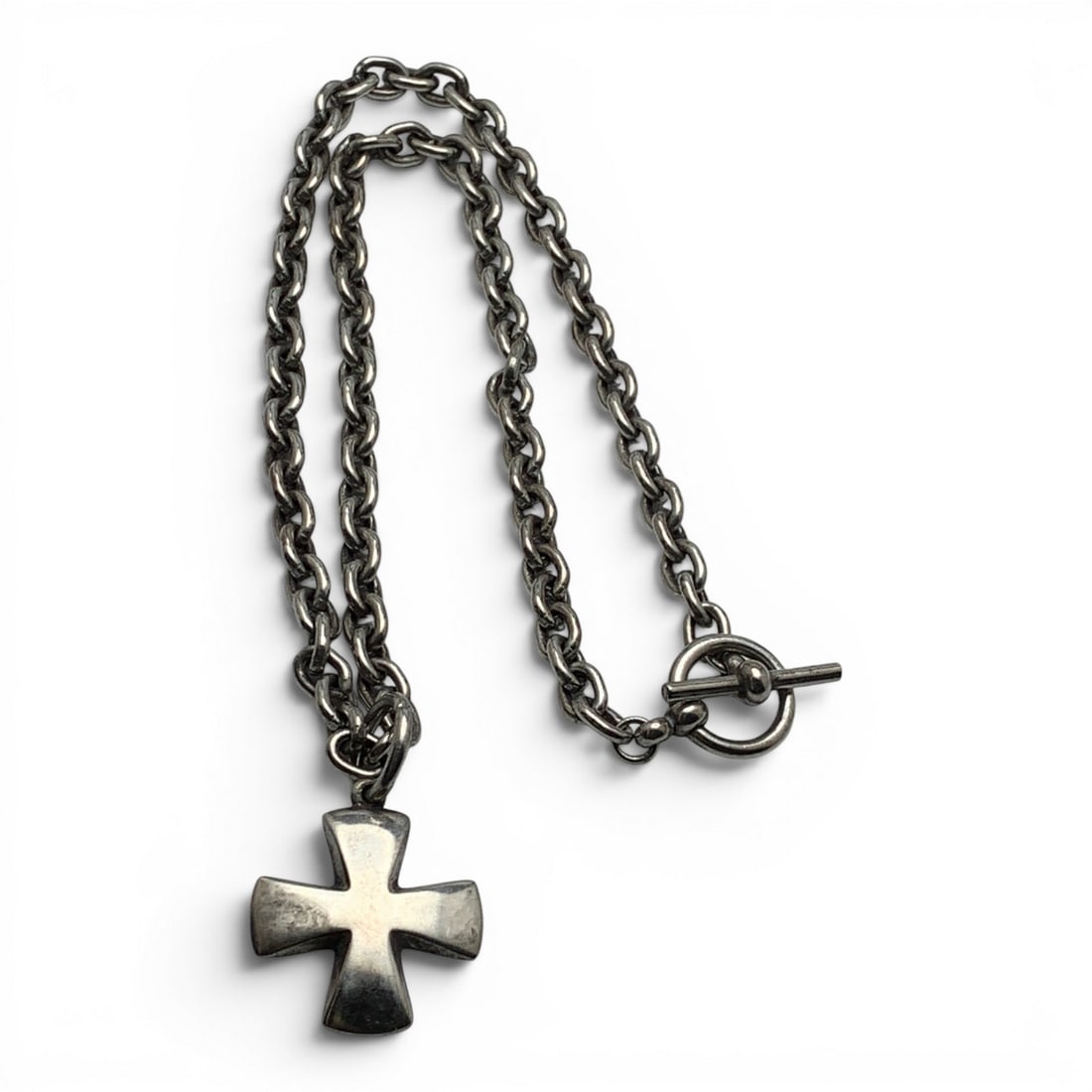 Sterling Silver Necklace With Cross Pendant: Vintage Sterling Silver Link Necklace Featuring A Cross Pedant Marked: Sterling - 20" Long - 56.0 Grams
