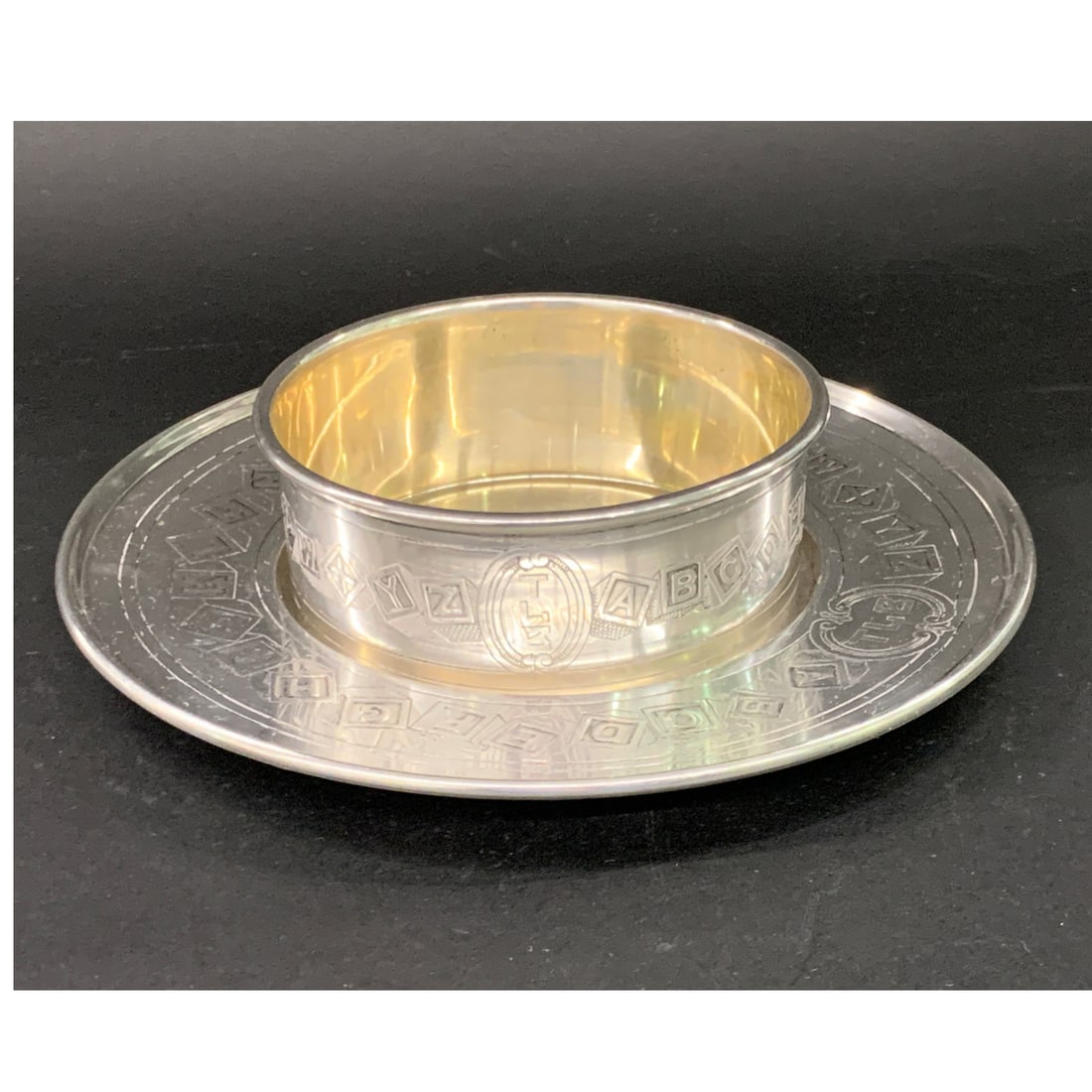 International Sterling Silver Child's Bowl & Plate: Vintage International Sterling Silver Child's Bowl & Plate Set Featuring An Abc Design Marked On Bottom: International Sterling, 1084 D7" Diameter - 6.555 Total Ozt