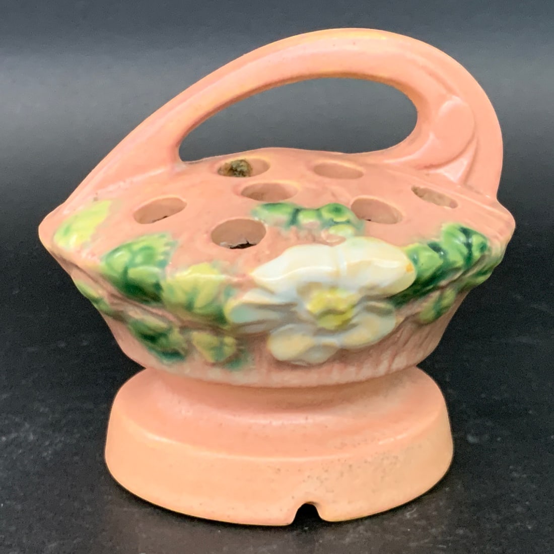 Vintage Roseville White Rose Pottery Flower Frog (1 of 10)