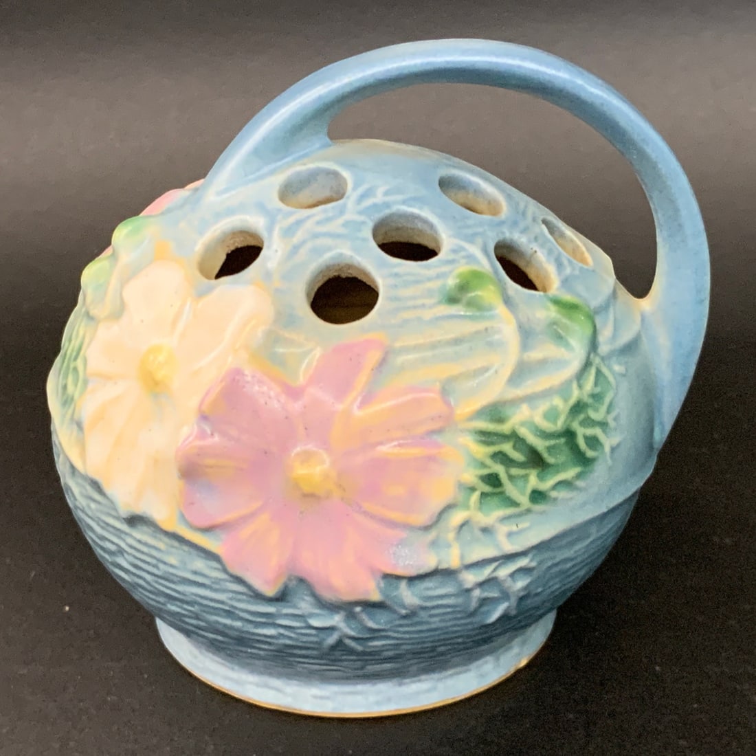 Vintage Roseville Pottery Cosmos Blue Flower Frog (1 of 10)