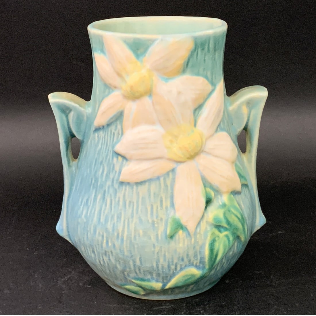 Vintage Roseville Clematis Pottery Vase (1 of 10)