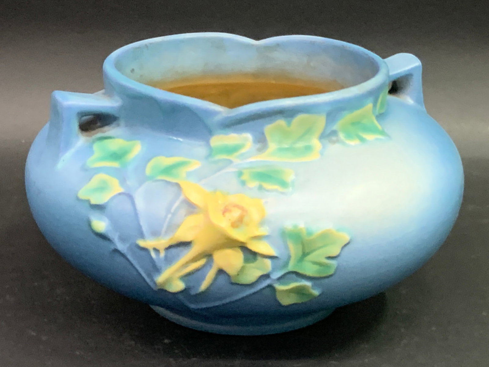 Roseville Pottery Columbine Jardiniere (1 of 11)