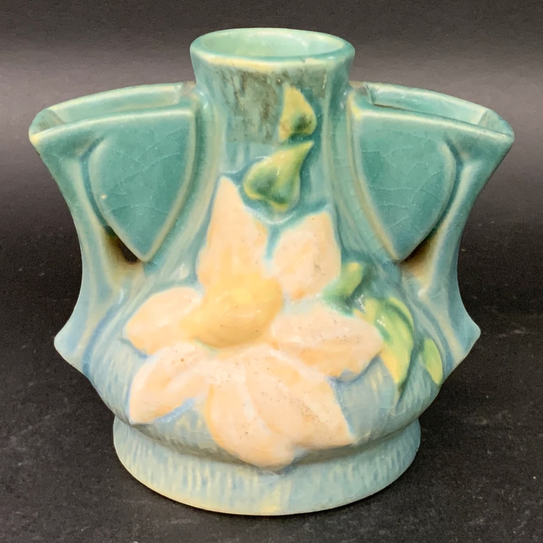Roseville Pottery Clematis Flower Frog (1 of 10)