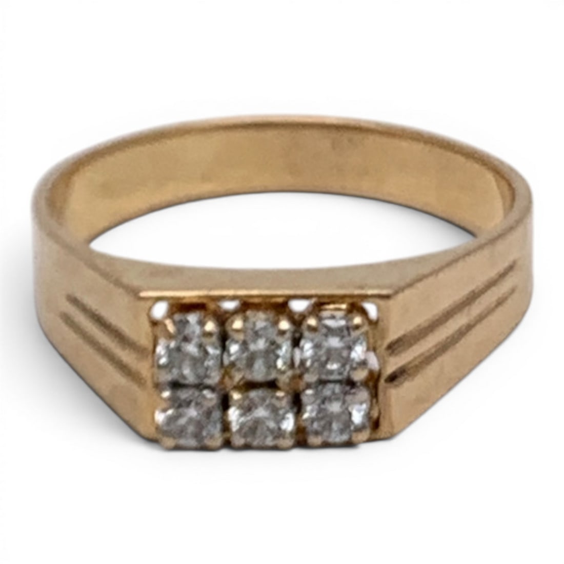 Vintage 18k Yellow Gold & Diamond Ring: Vintage 18k Yellow Gold Ring Featuring 6 Round Cut Center Set Earth Mined Diamonds Approx. 0.10ct EachMarked: 18k - Size 8 - 2.7 DwtGemstones Tested With Presidium Gem Tester Il - Berners Does Not Gua