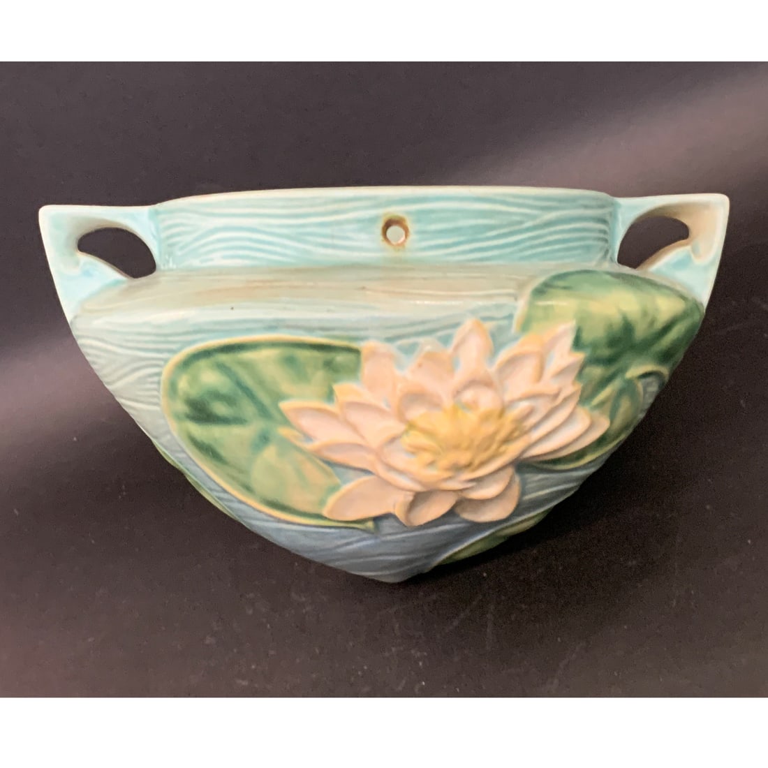 Roseville Pottery Hanging Water Lily Vase (1 of 10)