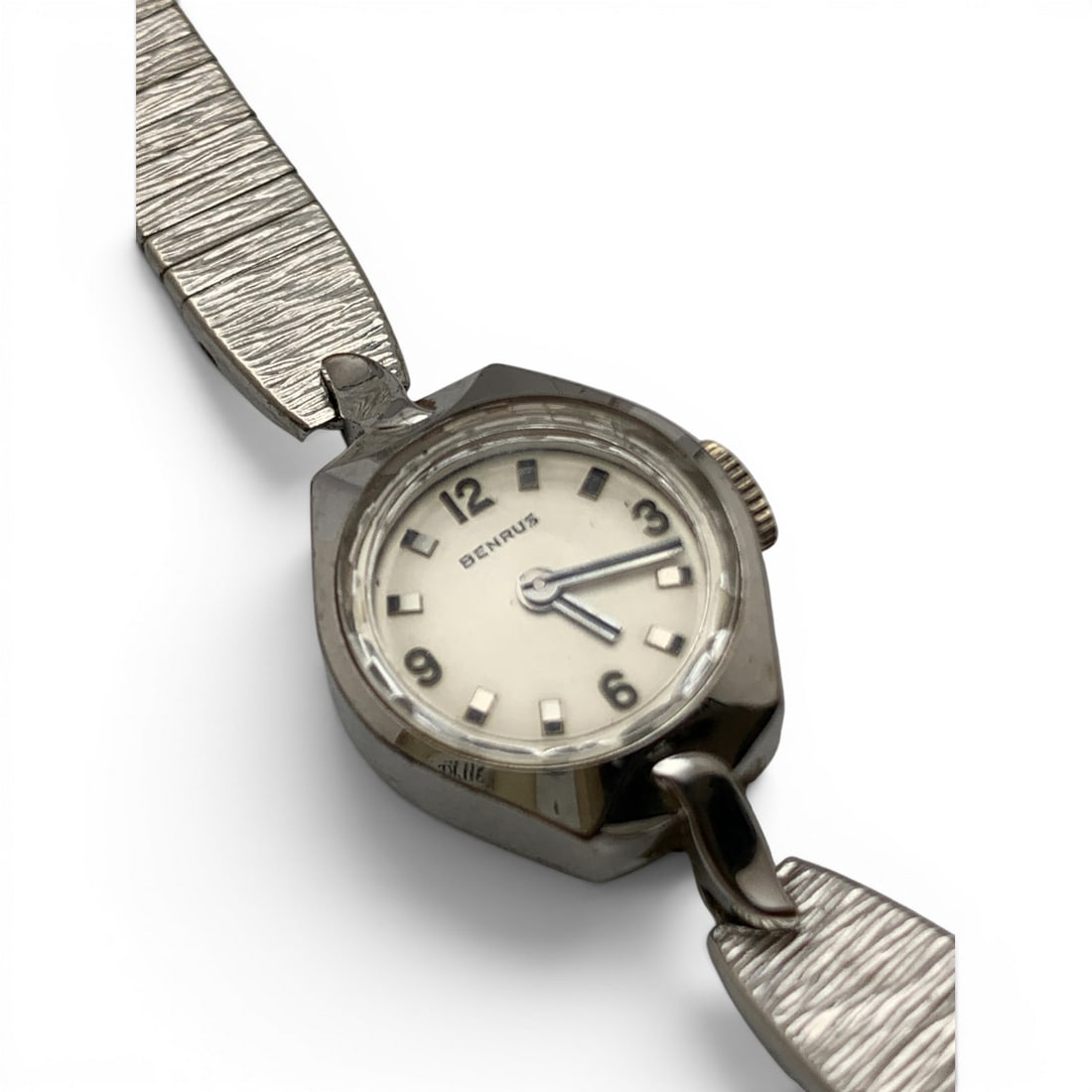 Women's Benrus 14k Gold Plated Wrist Watch: Women's Benrus 14k Gold Plated Wrist Watch Marked On Face: BenrusMarked On Back: 14k Gold Electroplate Bezel, St. Steel BackMarked On Clasp: Kesten Made, 1/20k G.f., Stainless Steel Back8" Long -