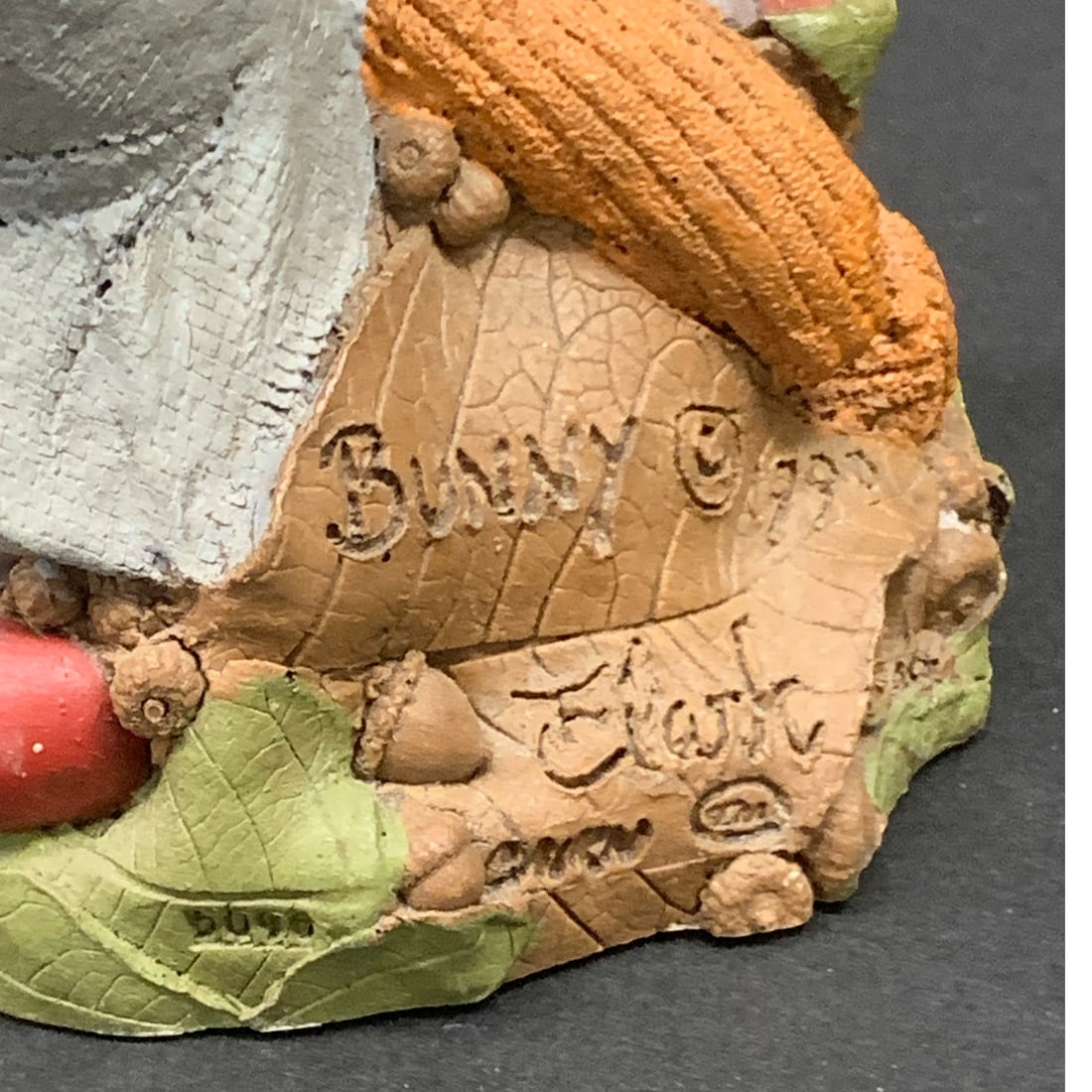 Tom Clark Gnome Figurine, Bunny - 3