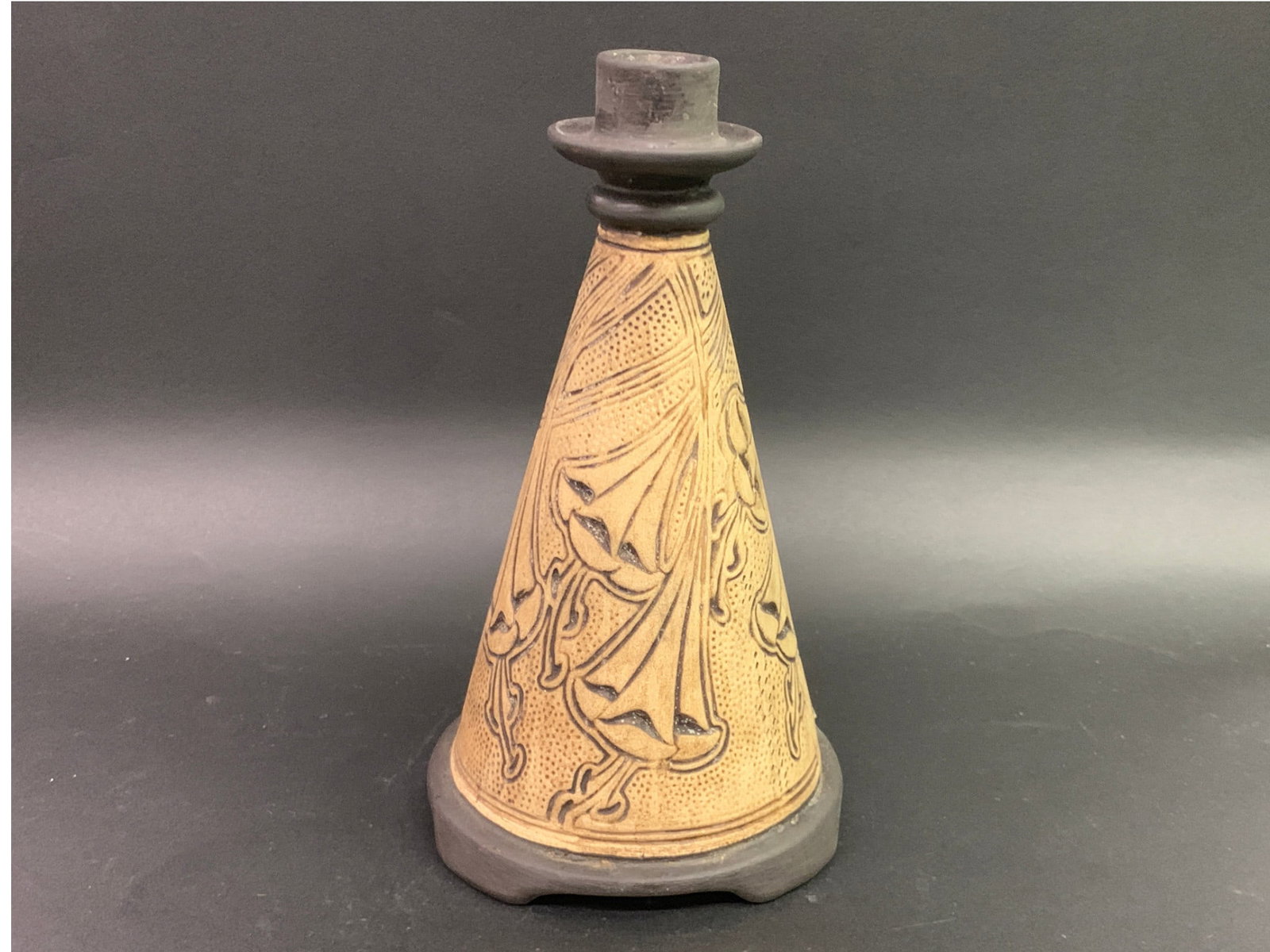 Weller Claywood Art Pottery Vase (1 of 8)