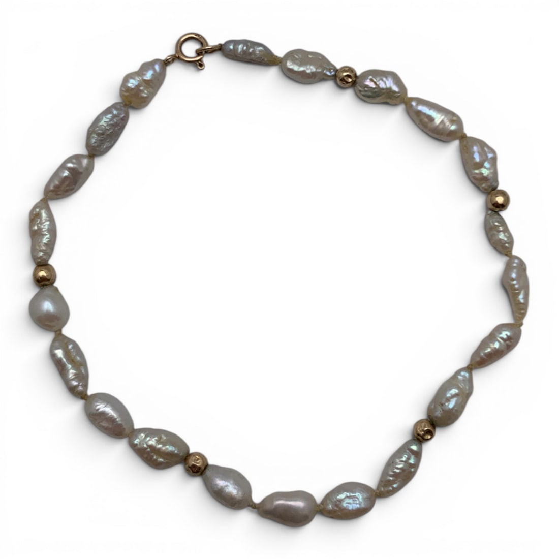14k Yellow Gold & Pearl Chunk Bracelet: White Pearl Chunk Bracelet Featuring 14k Yellow Gold Beads & ClaspMarked: 14k - 7 3/8" Long - 1.7 DwtGemstones Tested With Presidium Gem Tester Il - Berners Does Not Guarantee Authenticity Of