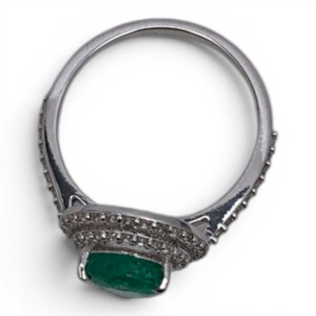 18k White Gold Diamond & Emerald Ring - 6