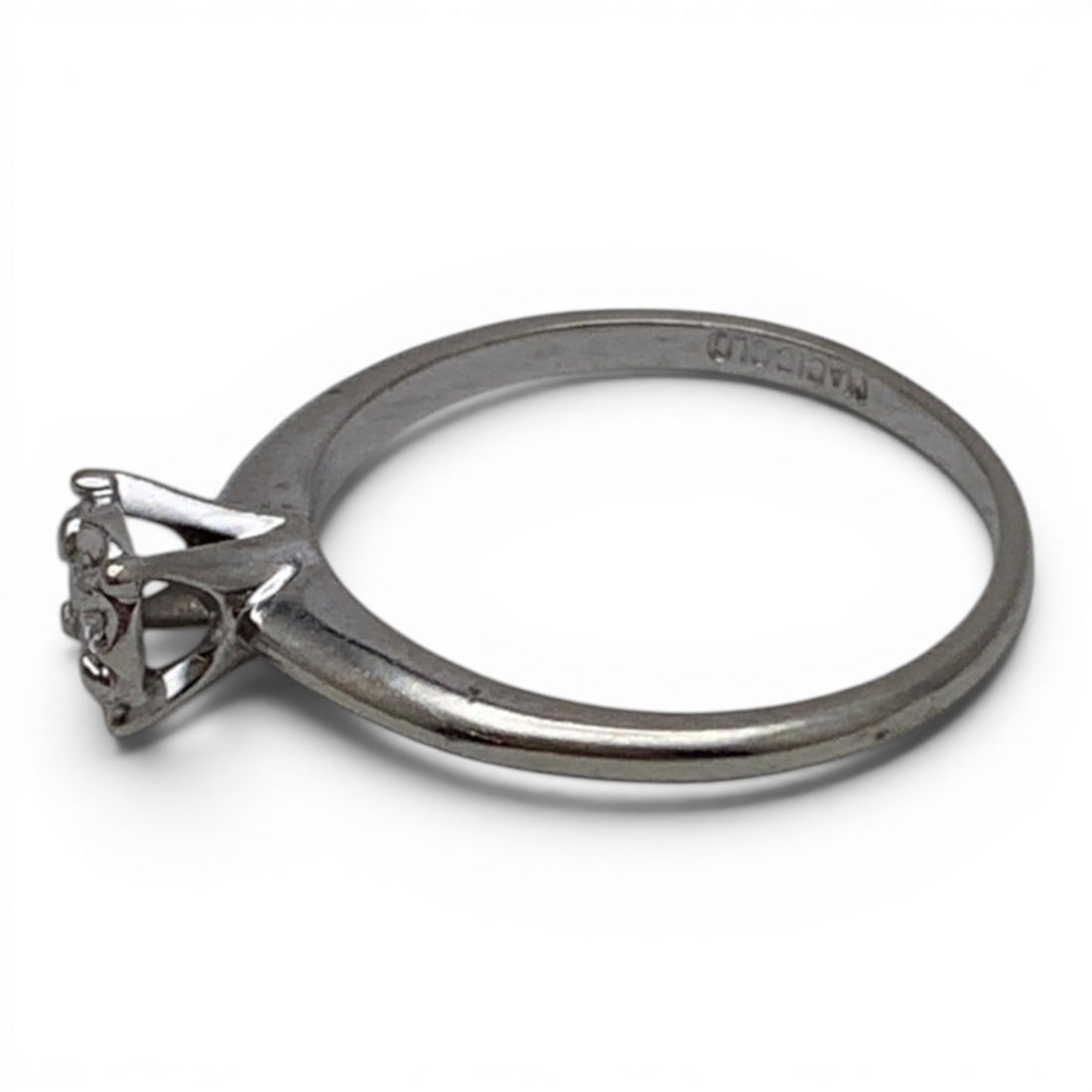 14k White Gold & Solitaire Diamond Ring - 3