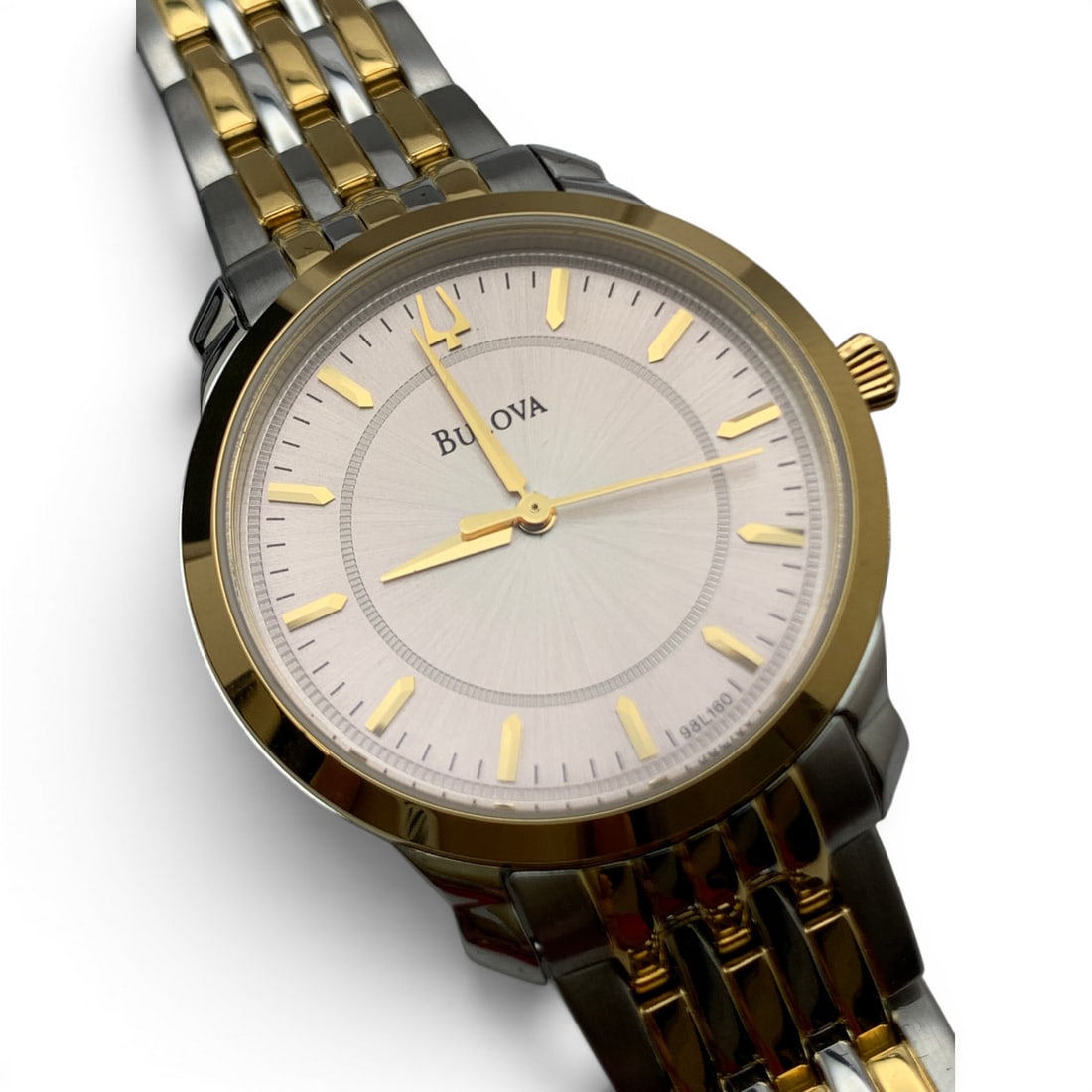 Bulova Women's Classic Two Tone Quartz Wrist Watch: Bulova Women's Classic Two Tone Quartz Wrist WatchMarked On Face: BulovaMarked On Back: Stainless Steel1 1/4" Face DiameterIncludes Original Box