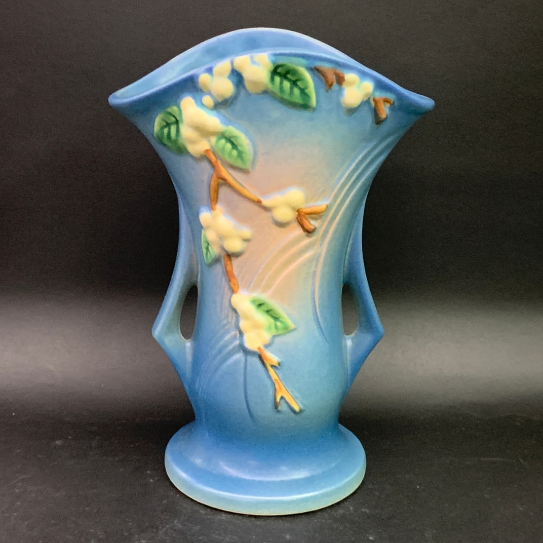 Vintage Roseville Blue Snowberry Pottery Vase (1 of 10)