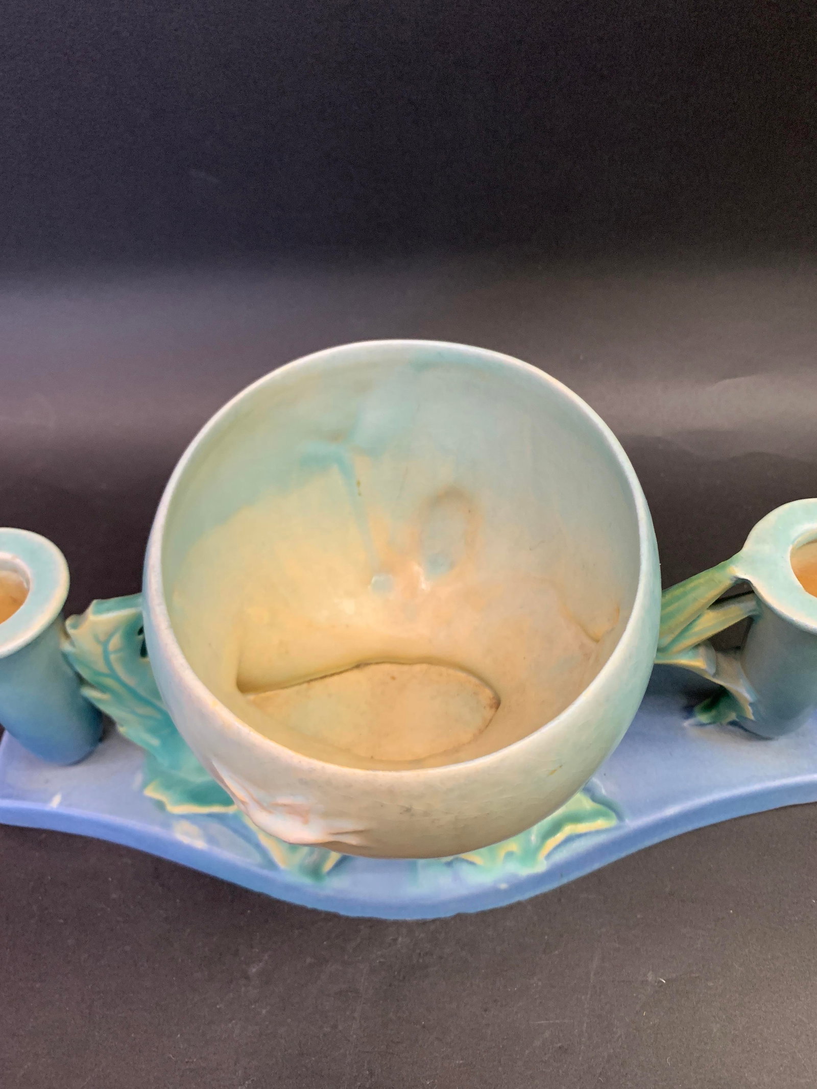 Roseville Thornapple Pottery Centerpiece - 7
