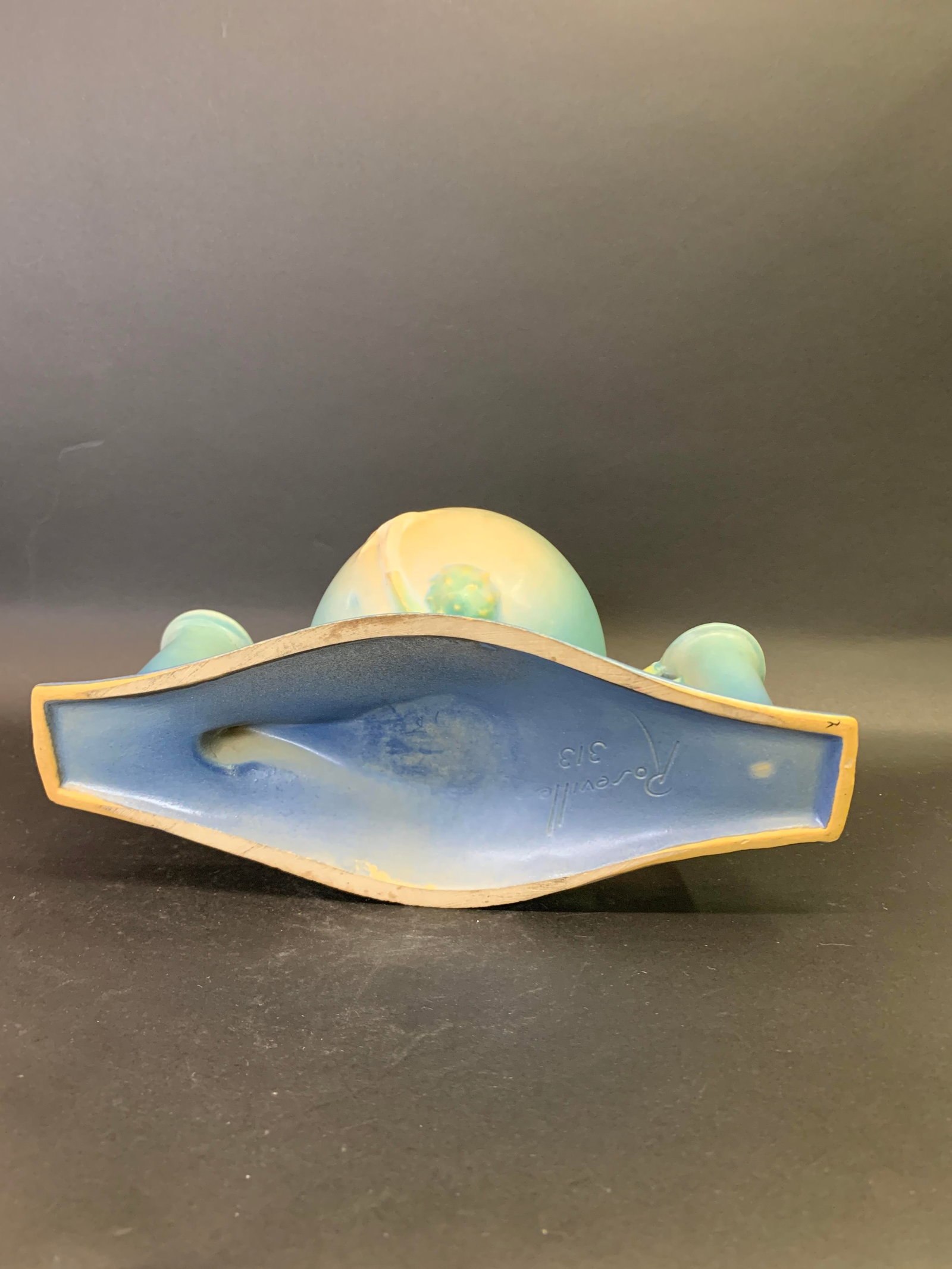 Roseville Thornapple Pottery Centerpiece - 8