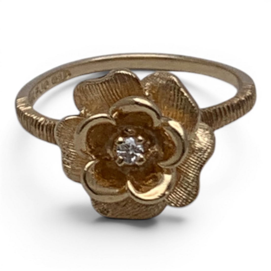 14k Yellow Gold & Diamond Floral Ring: 14k Yellow Gold Ring With A Flower Design Featuring 1 Center Set Round Cut Diamond Approx. 0.03ct Marked: 14k - Size 5.75 - 2.1 DwtGemstones Tested With Presidium Gem Tester Il - Berners Does Not