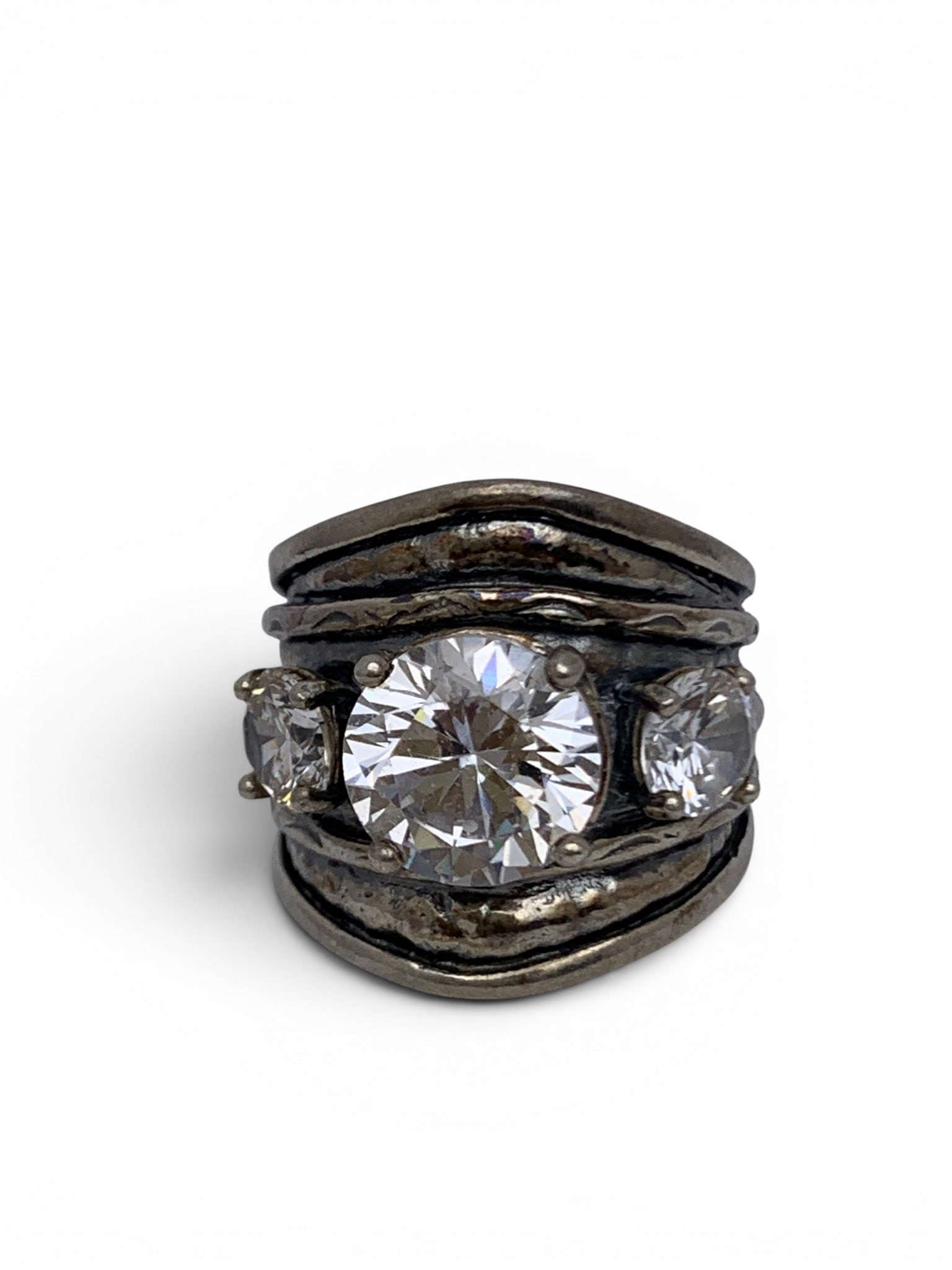 Vintage Sterling Silver Ring With Clear Stones: Vintage Sterling Silver Ring Featuring 3 Round Cut Clear StonesMarked 925 - Size 7.75 - 11.6 Grams