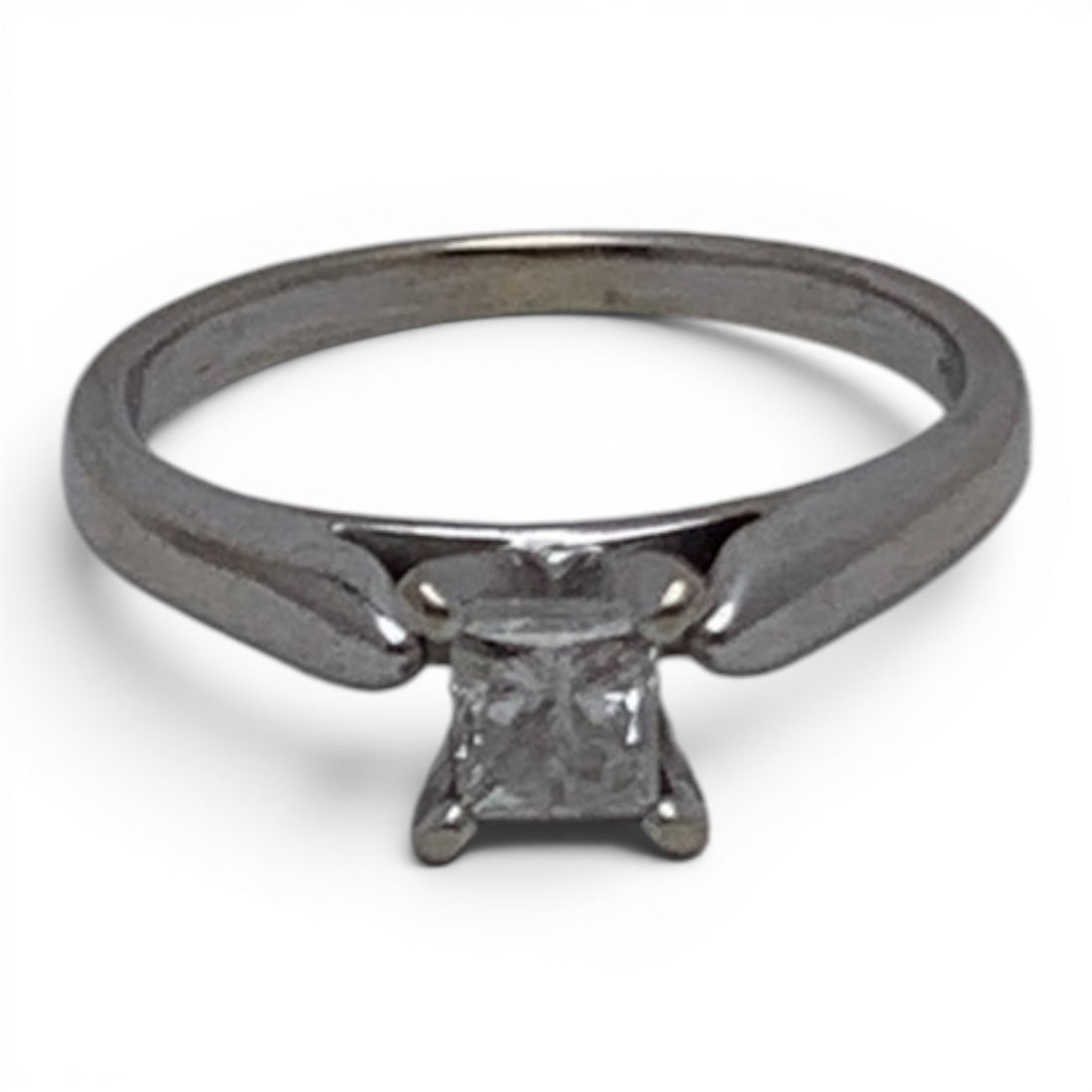 14k White Gold & Solitaire Diamond Ring - 2