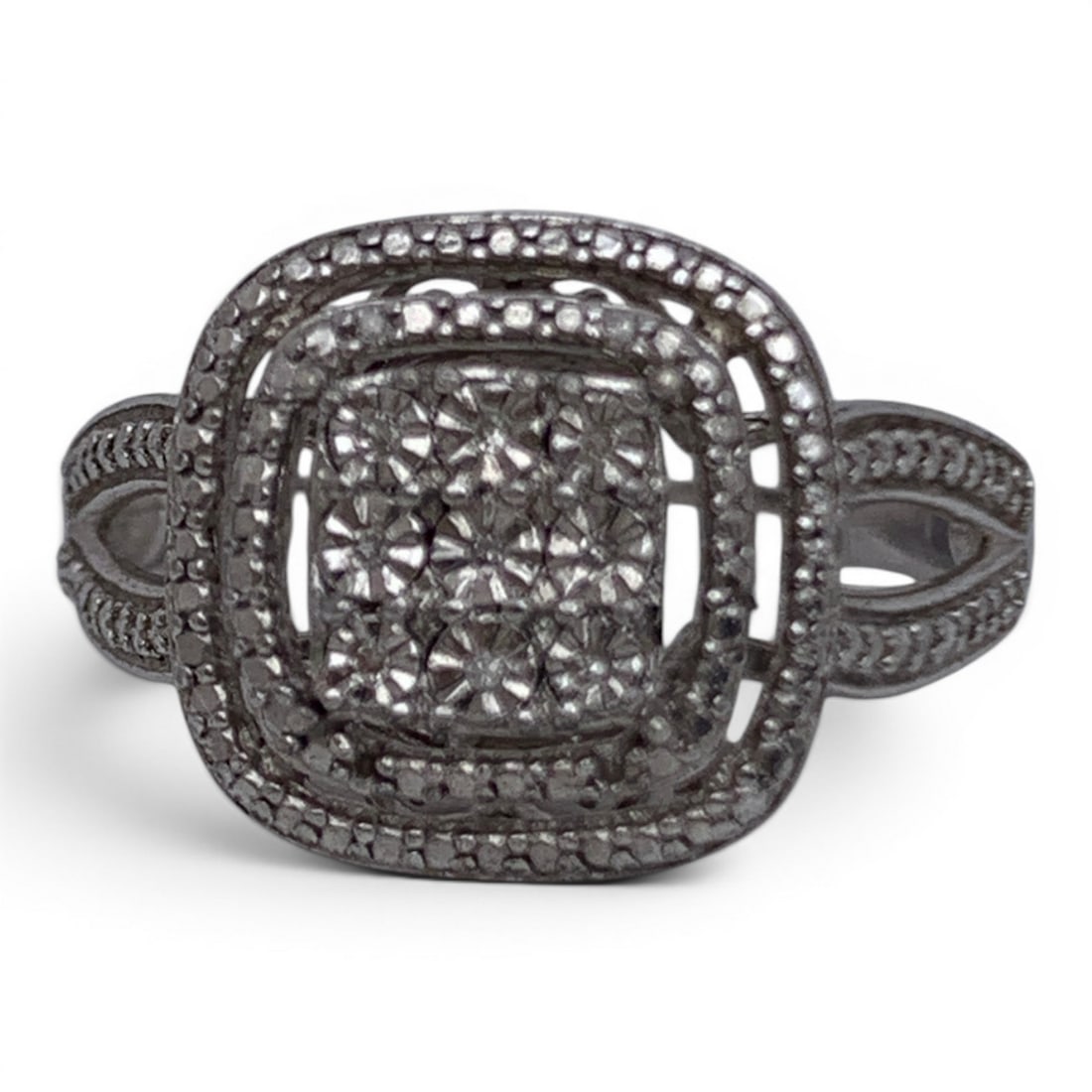 Vintage Sterling Silver & White Diamond Ring: Vintage Sterling Silver Ring Featuring White Diamonds Marked 925 - Size 7 - 3.2 Grams