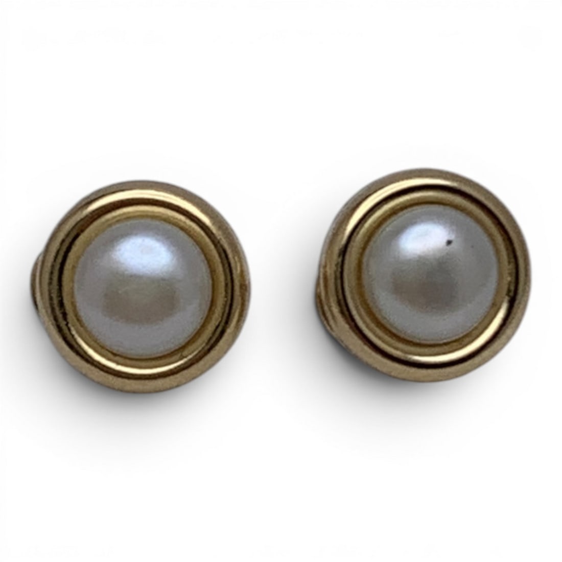 Pair Of 14k Yellow Gold & White Pearl Earrings: Pair Of 14k Yellow Gold Earrings Featuring A Round White Pearl Set In The CenterMarked: 14k - 3/8" Long - 1.9 DwtGemstones Tested With Presidium Gem Tester Il - Berners Does Not Guarantee