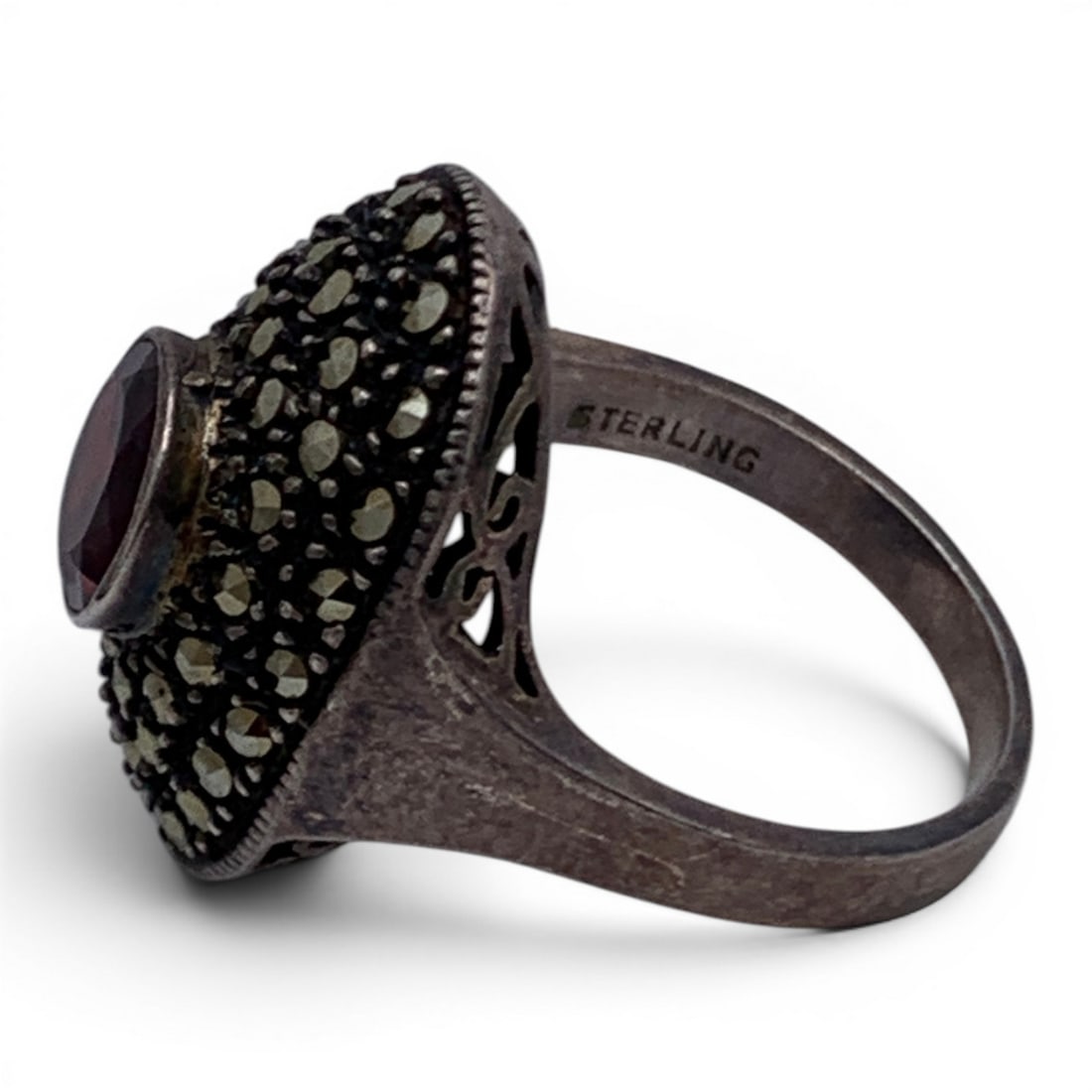 Sterling Silver Marcasite & Red Garnet Ring - 5