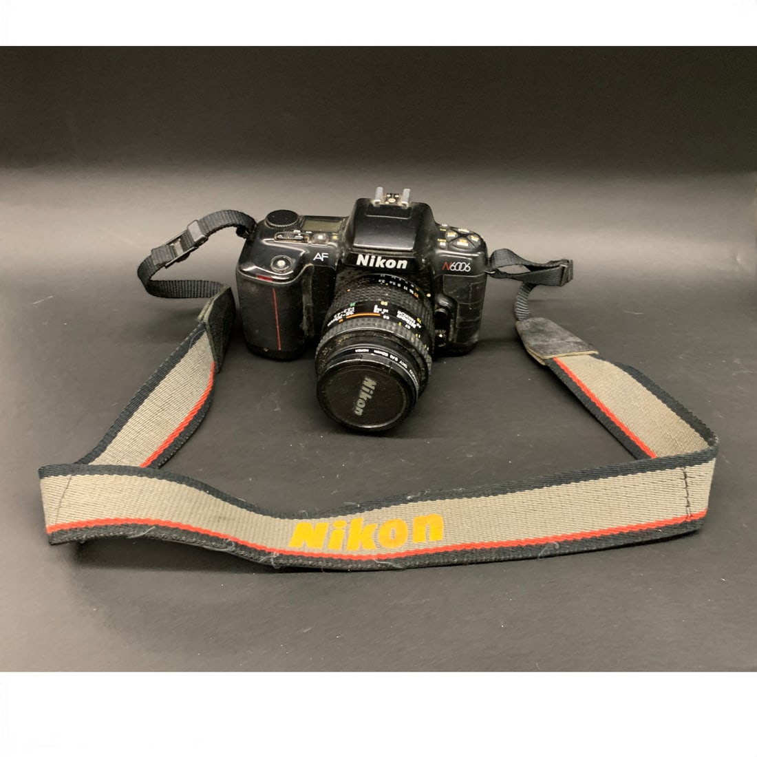 Nikon N6006 Camera - 2