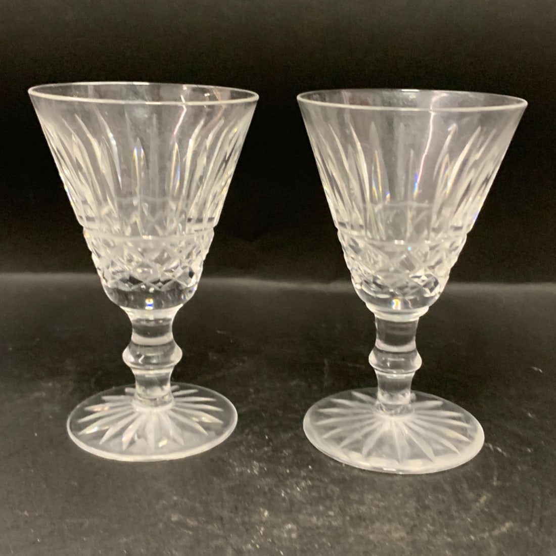 2 Etched Crystal Glasses - 3