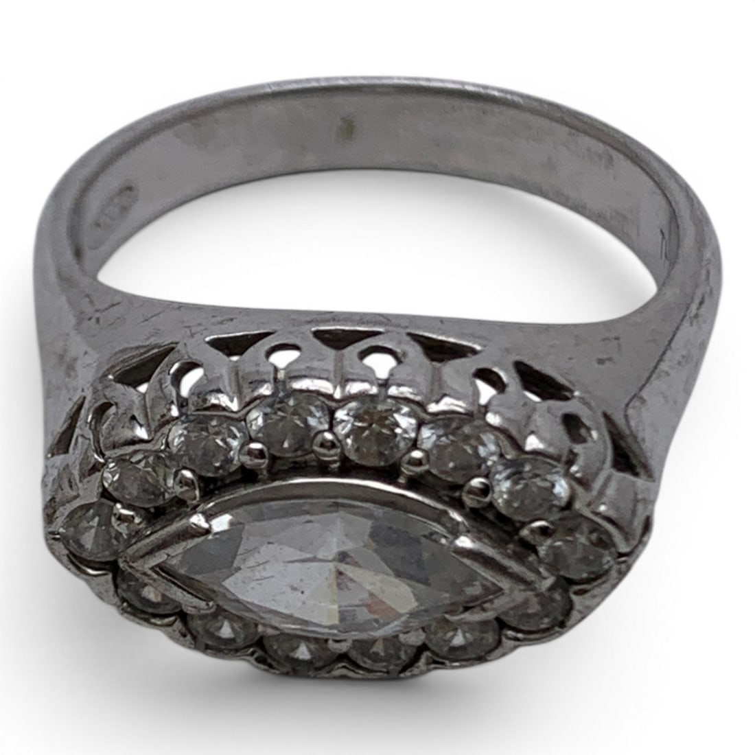 Sterling Silver & Clear Stone Ring - 7