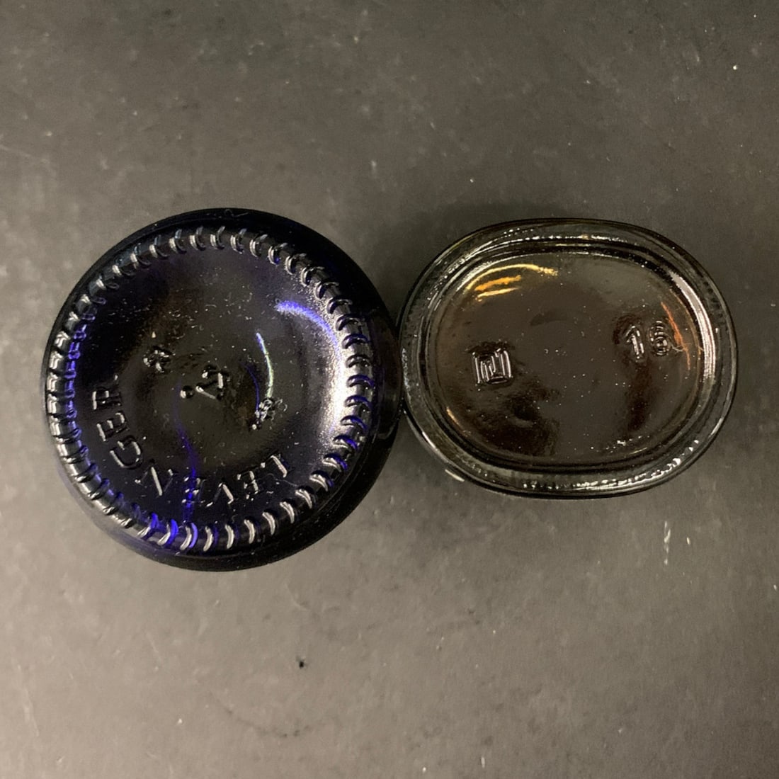 2 Fountain Ink Containers - 4