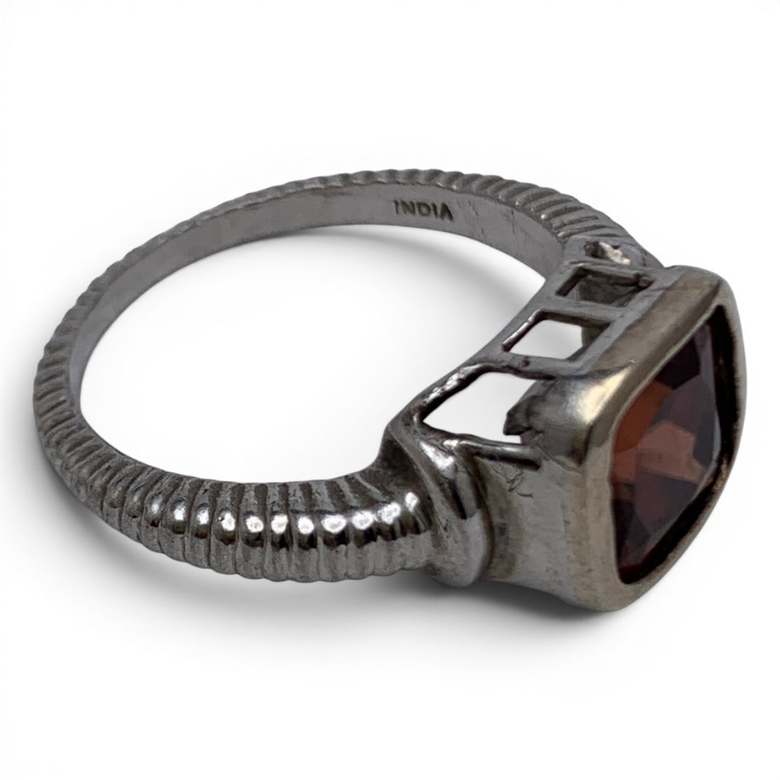 Sterling Silver & Red Stone Ring - 3