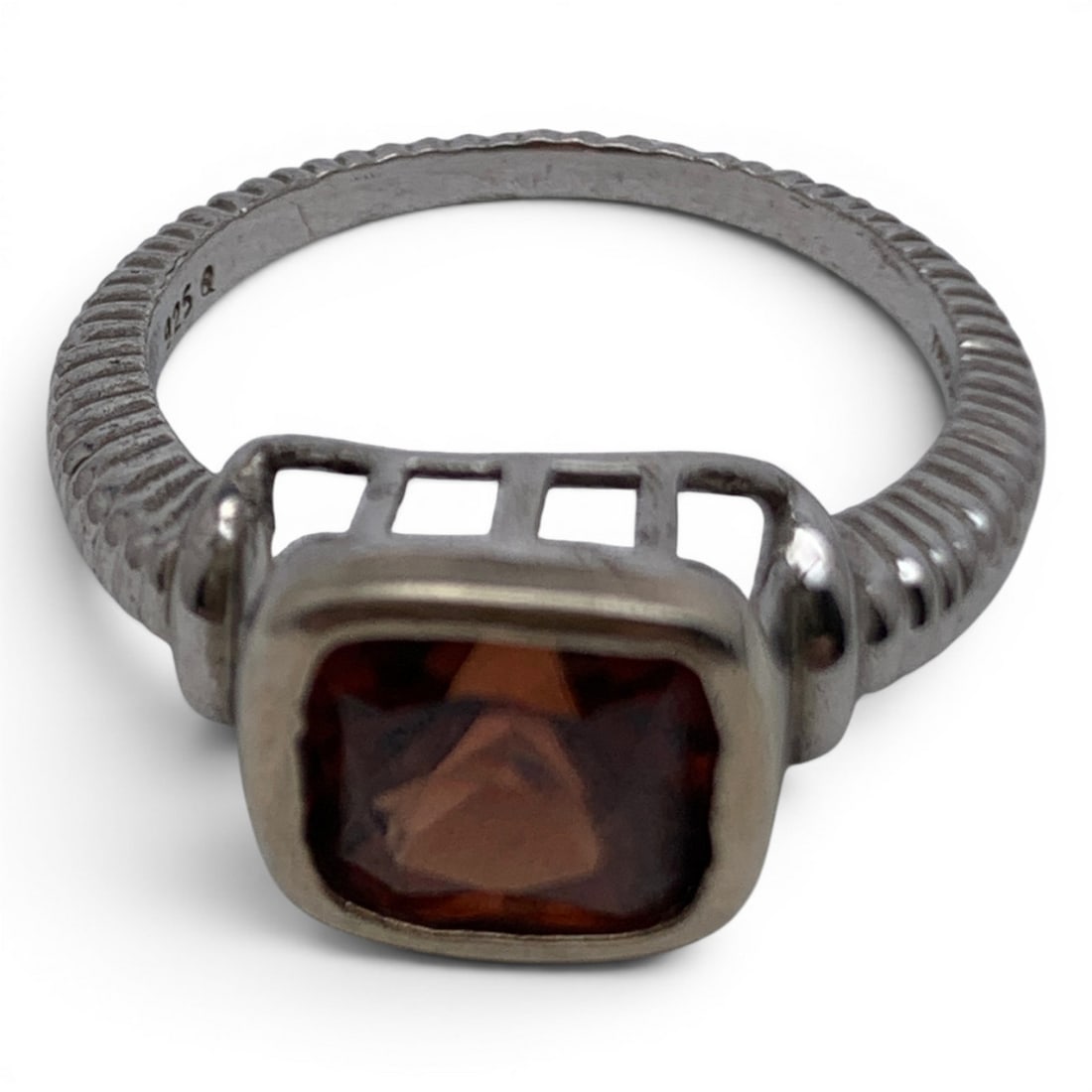 Sterling Silver & Red Stone Ring - 6