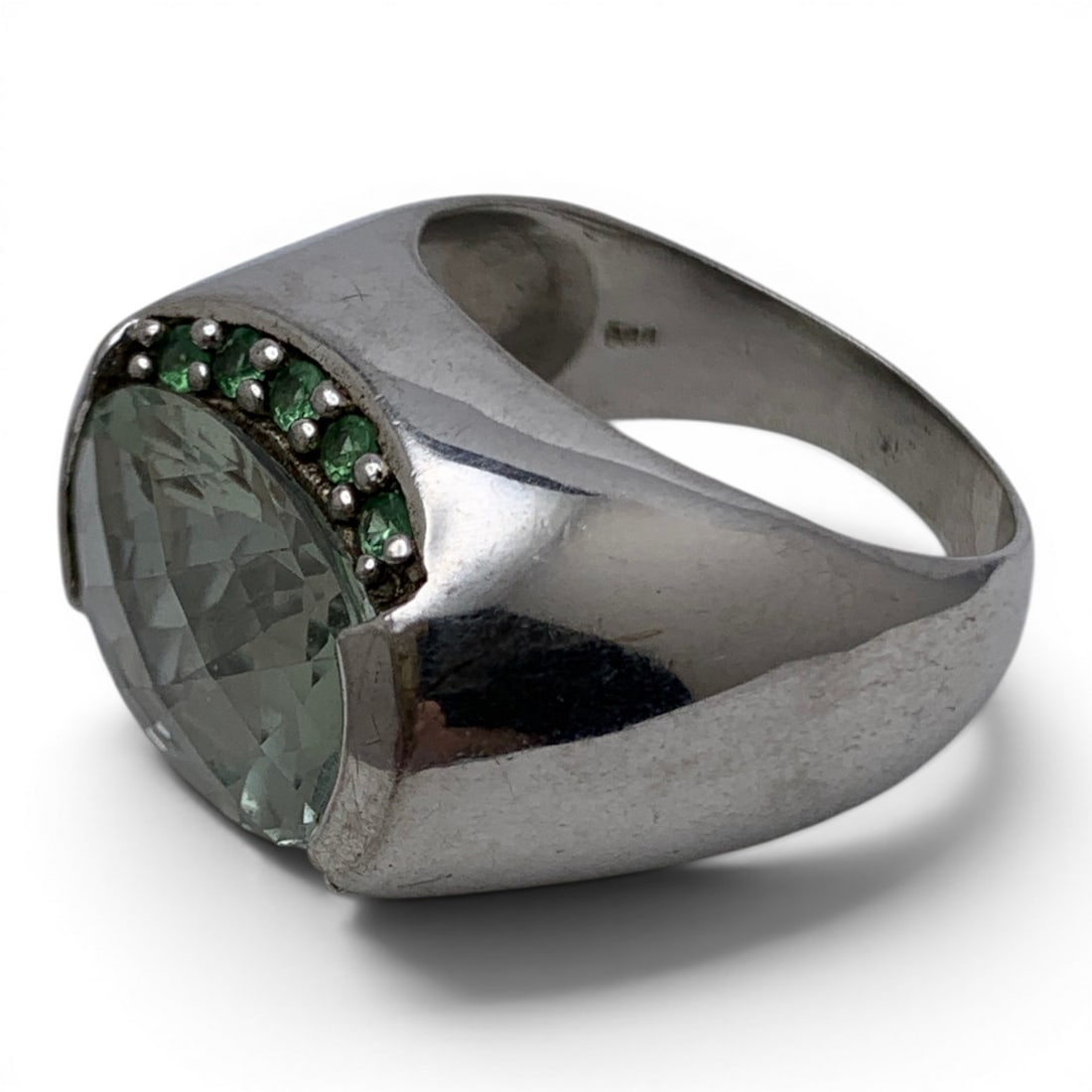 Sterling Silver & Green Stone Ring - 5