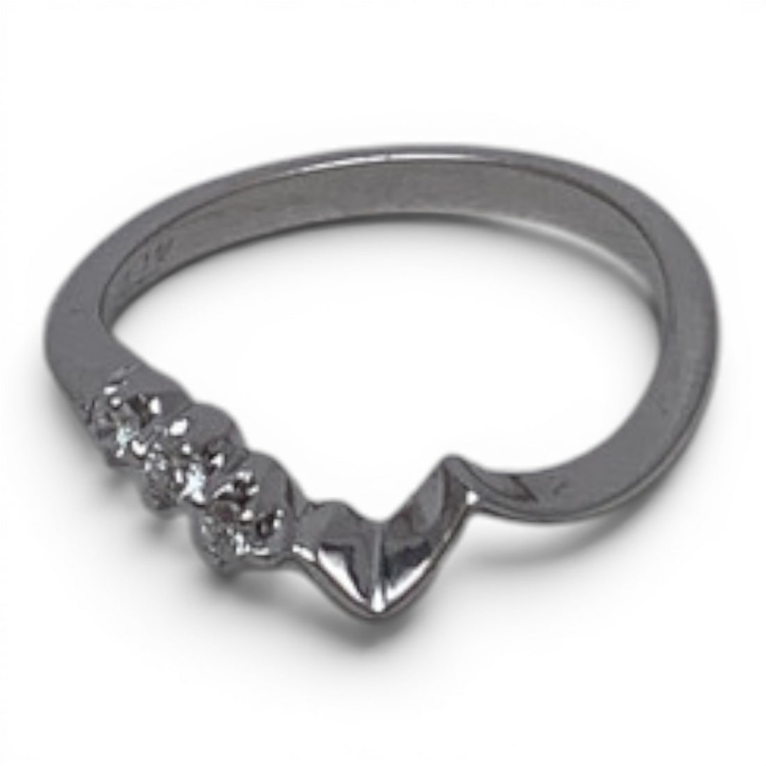 14k White Gold & Diamond Ring: 14k White Gold Ring With A Wavy Band Design Featuring 3 Round Cut Diamonds Approx. 0.03ct EachMarked 14k - Size 5 - 1.2 DwtGemstones Tested With Presidium Gem Tester Il - Berners Does Not Guarantee