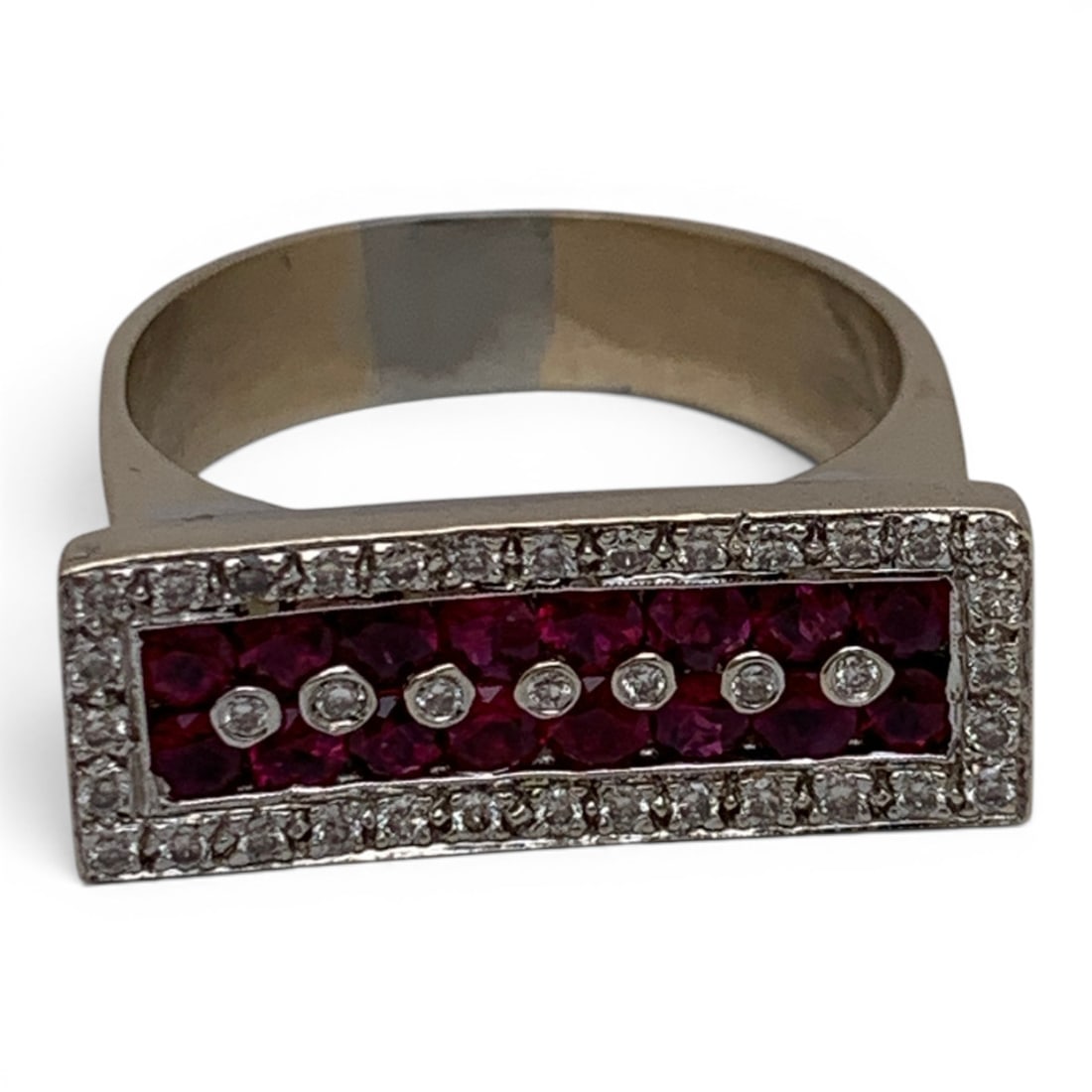18k White Gold Diamond & Ruby Ring: Vintage 18k White Gold Cocktail Ring Featuring 16 Round Cut Pink Topaz Gemstones & 32 Round Cut Diamonds Approx. 0.02ct Each Set Along The Perimeter With 7 Round Cut Diamonds Set In The Middle Approx.